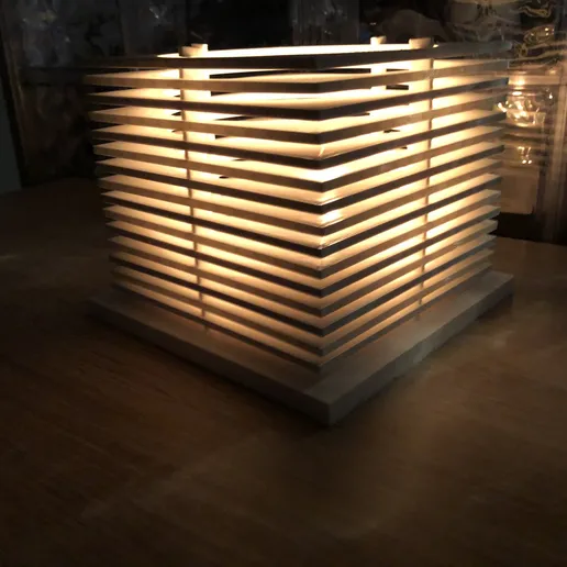Lampe empilée moderne